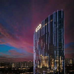 https://crown-towers-city-of-dreams.getmacauhotels.com
